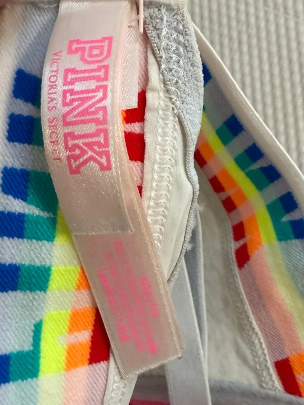Victoria’s Secret PINK T-Shirt Bra 36C Rainbow Logo Band Lightly Lined